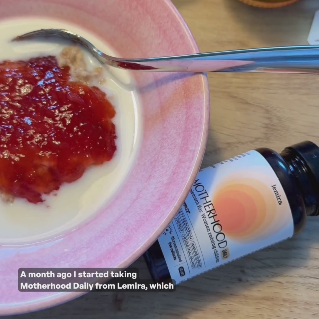 Video of a woman explaining why she takes Motherhood Daily from Lemira and how it has helped her wellbeing in everyday life.